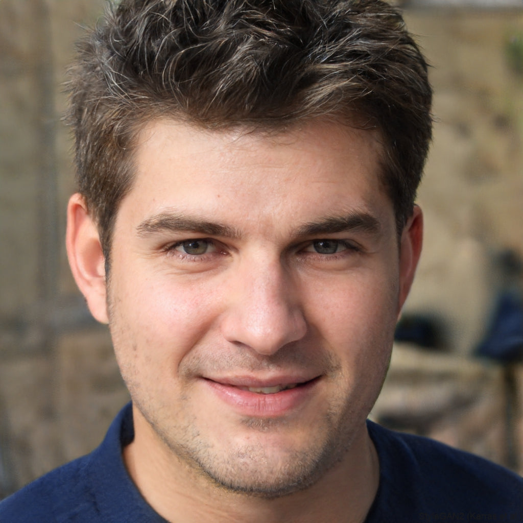<em>Andrés R.</em>